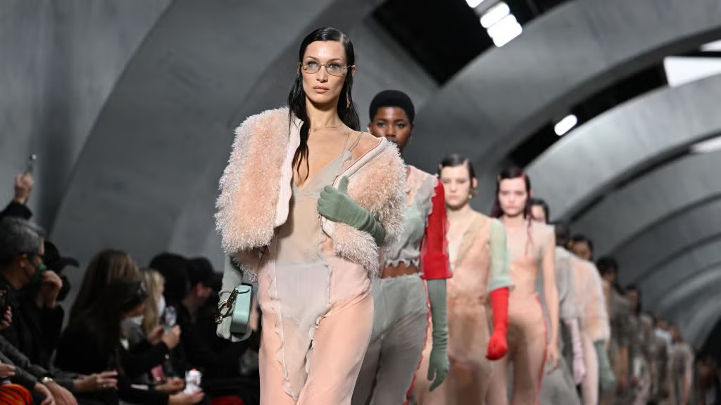 Haute Couture Trends: What’s Hot on the Runway